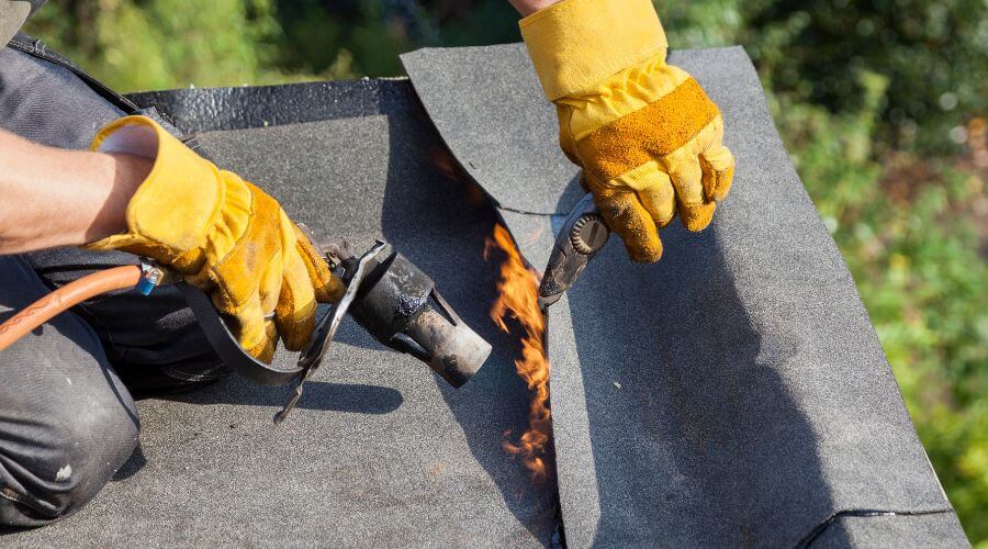 Professional gutter cleaning in Palo, MI